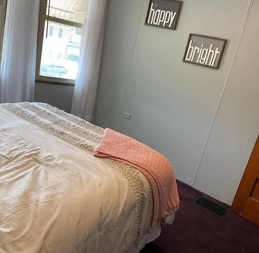 Apartamento 2-bedroom Apt. With Private Parking & Wifi *