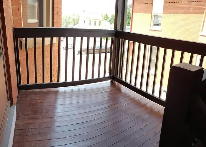 2-bedroom Apt. With Private Parking & Wifi Apartamento